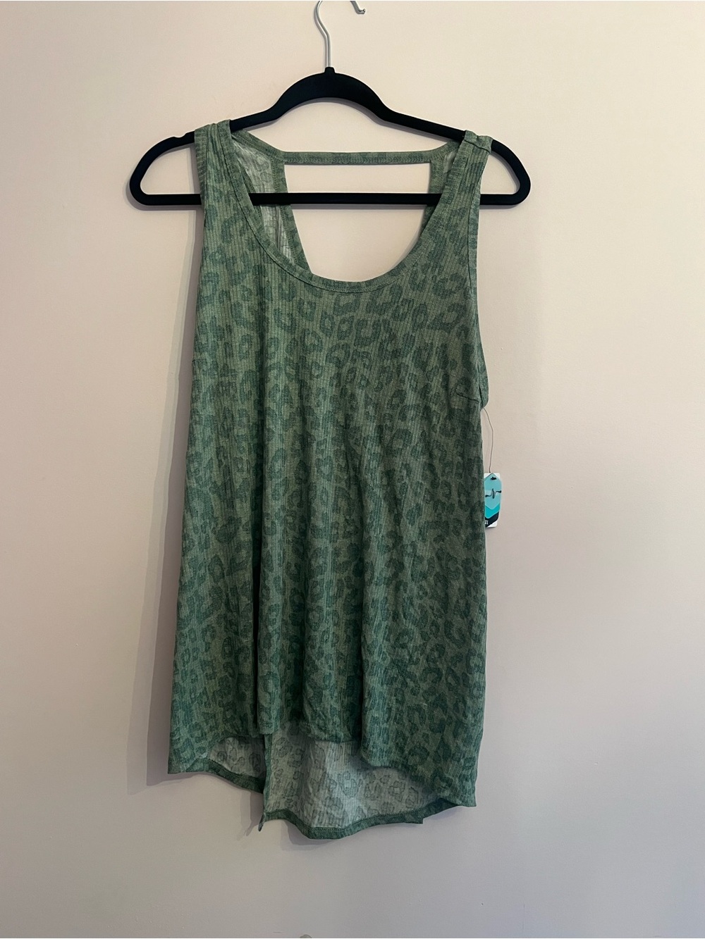 Lularoe Triumphant Sleeveless Green Leopard-Print Tank Top